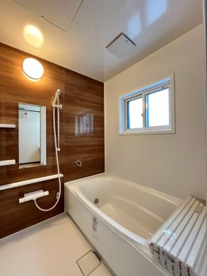 【リフォーム済】浴室はLIXIL製のユニットバス